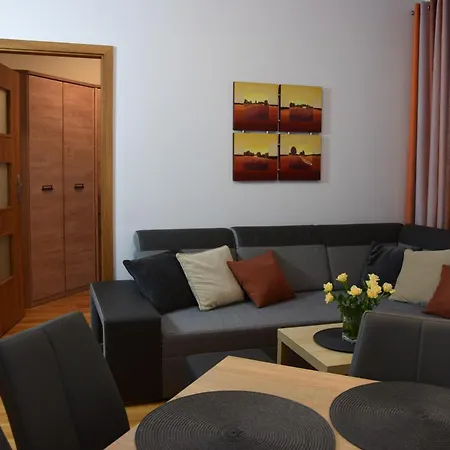 Apartament Baza * 폴라니카-즈루이